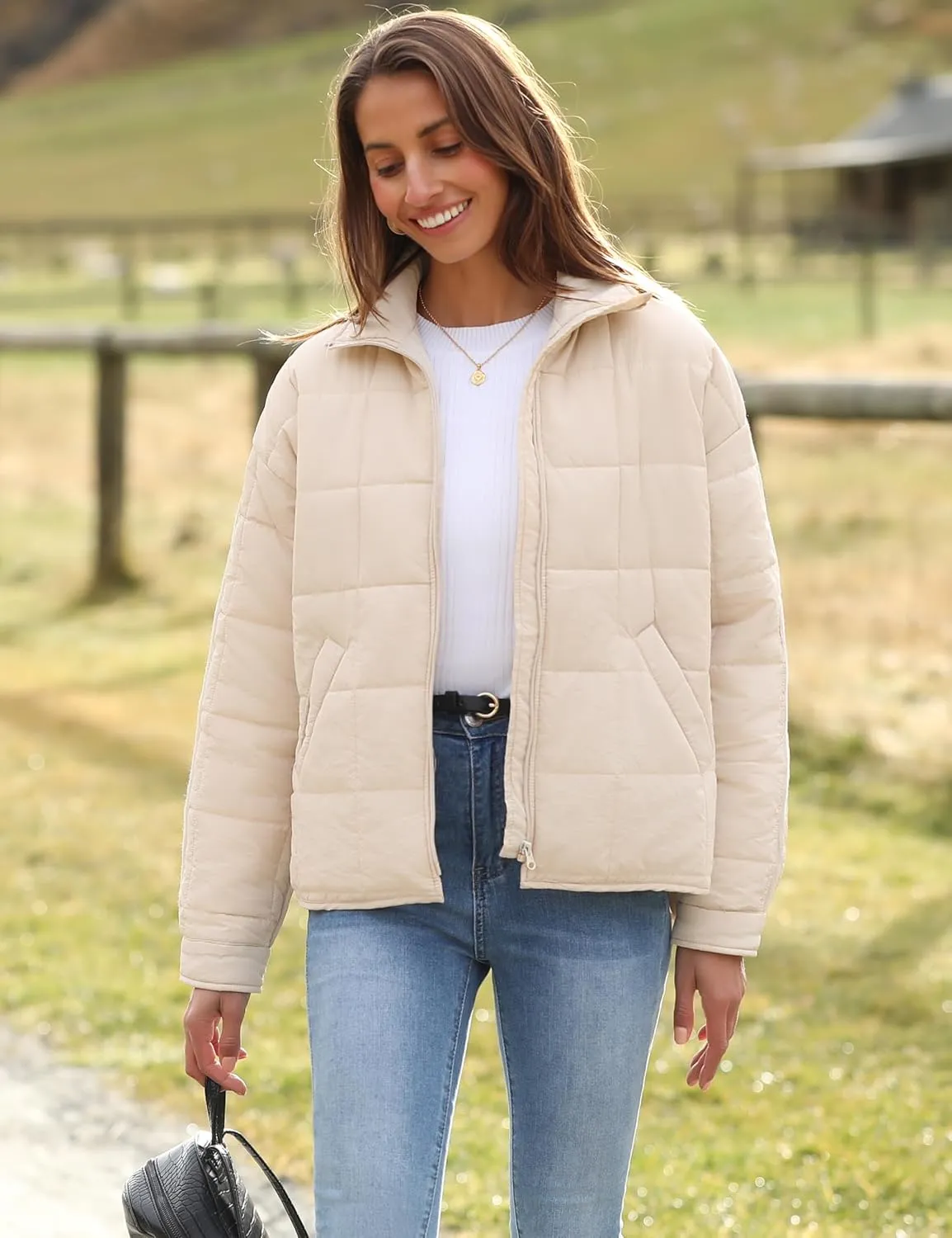 Huaqiao Womens Quilted Puffer Jackets Lightweight Zipper Short Winter Coat with Pockets