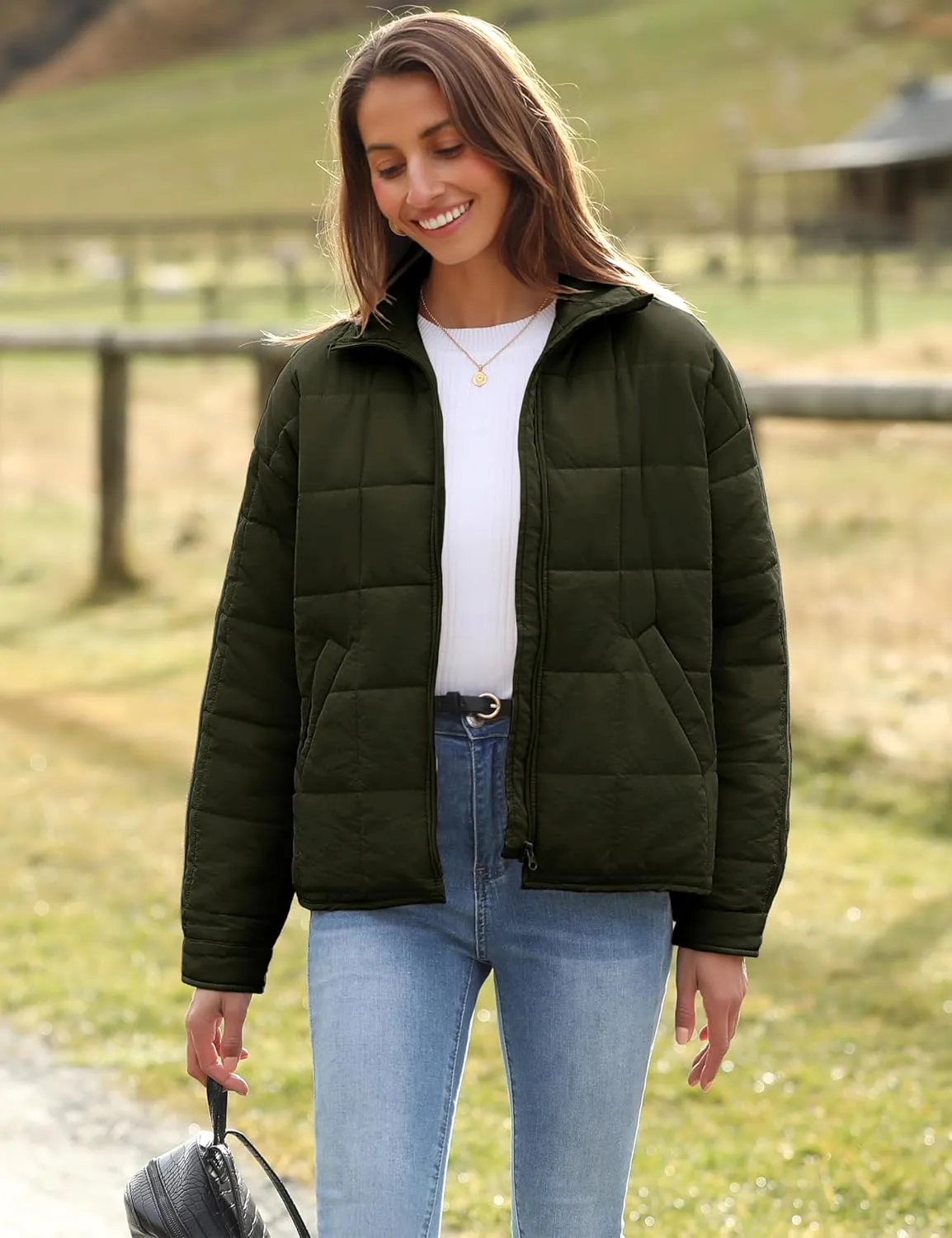 Huaqiao Womens Quilted Puffer Jackets Lightweight Zipper Short Winter Coat with Pockets
