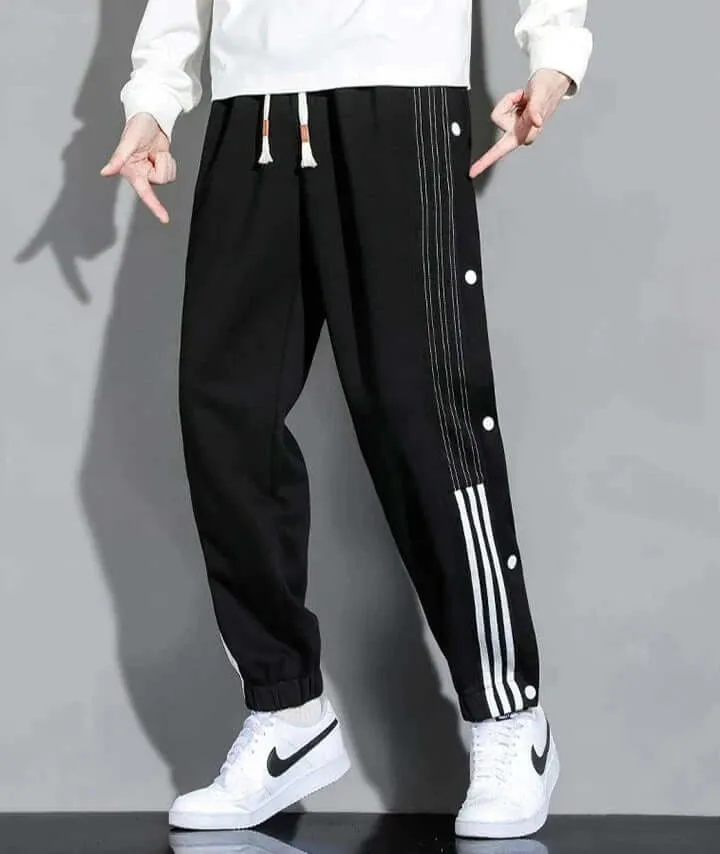 Men's Relaxed-Fit Cargo Joggers